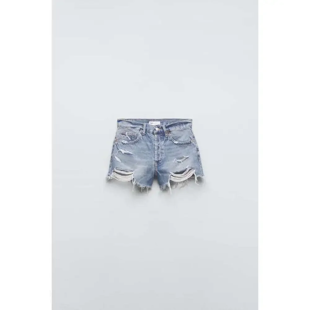 TRF MID RISE DENIM SHORTS - Picture 4 of 4